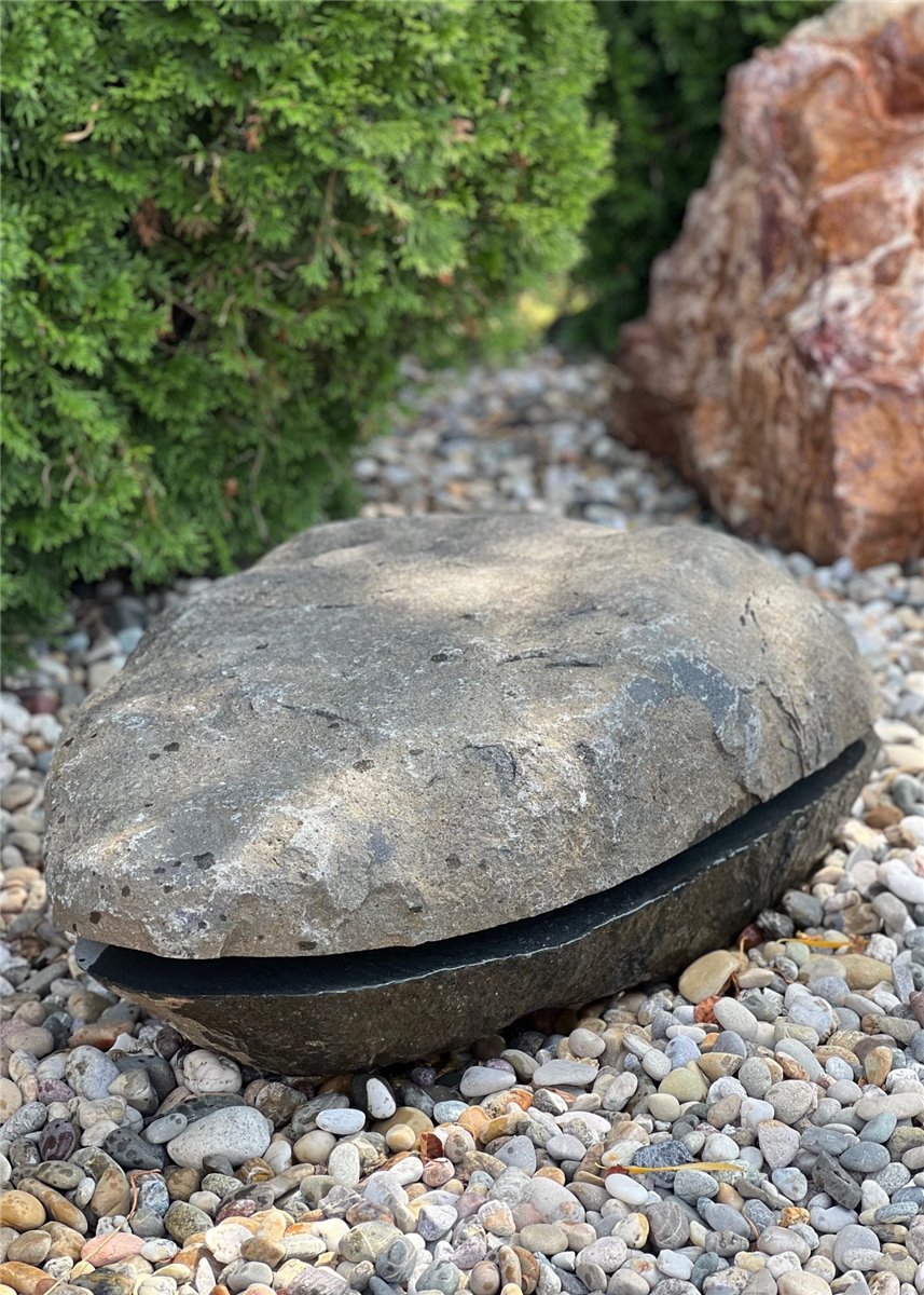 Quellstein Basalt Findling L75cm Naturstein Gartenbrunnen Springbrunnen Komplettset