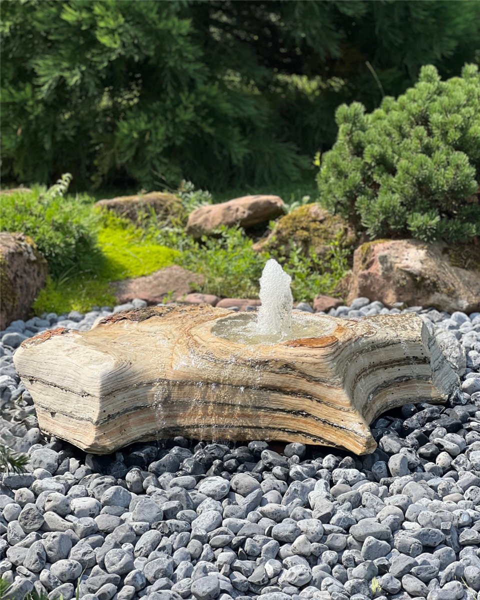 Quellstein Amazonas flach L135cm mit Quellschale und Fontäne Gartenbrunnen Springbrunnen